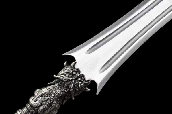 Flowing Clouds Spear - Image 7