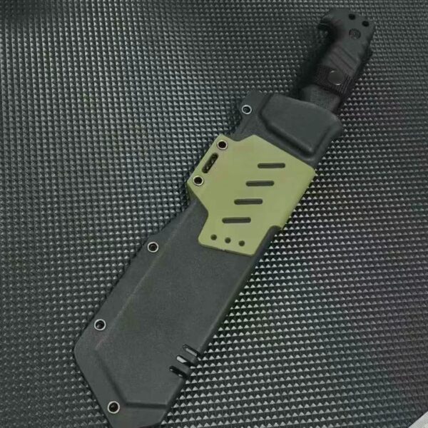 A machete with a bear head design - Image 2